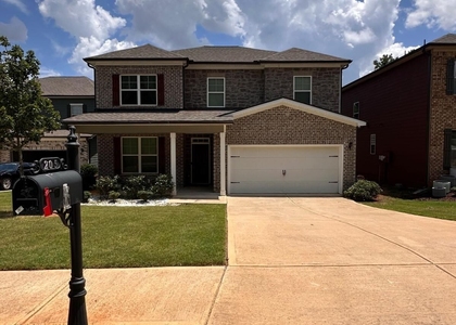 205 Birdie Circle - Photo 1