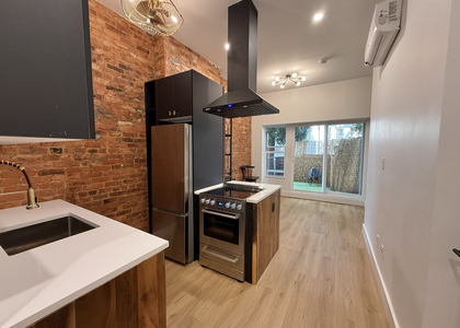 1584 dekalb ave - Photo 1
