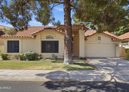 225 W Vera Lane - Photo 1