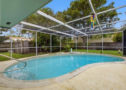 1680 Ne 34th Lane - Photo 1
