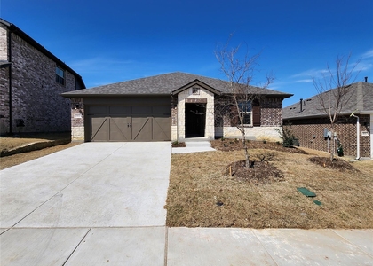 3812 Chalk Hill Avenue - Photo 1