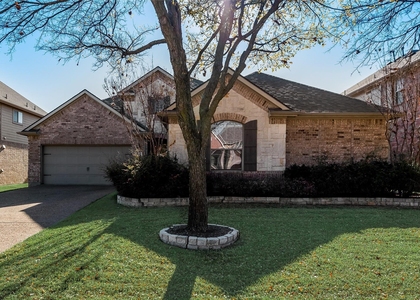 945 Pheasant Drive - Photo 1