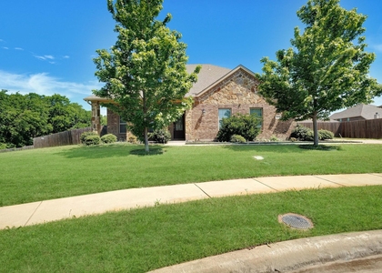 2000 Trinity Lane - Photo 1