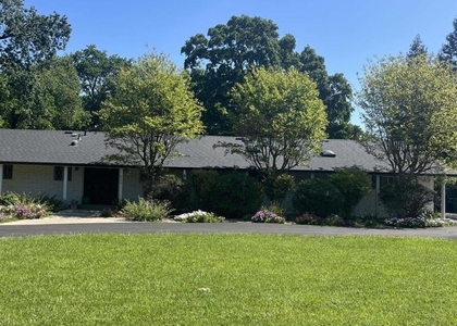 930 Lee Lane - Photo 1