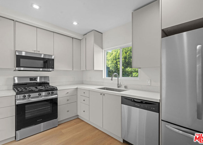 420 S Sepulveda Boulevard - Photo 1