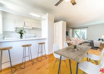 941 N San Vicente Boulevard - Photo 1