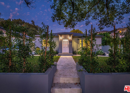 4370 Beck Avenue - Photo 1