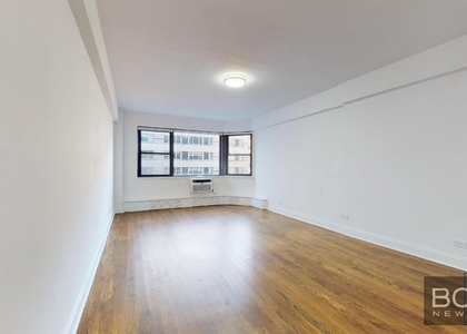 East 69th Street - Photo 1