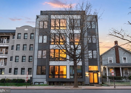 4804 Georgia Avenue Nw - Photo 1