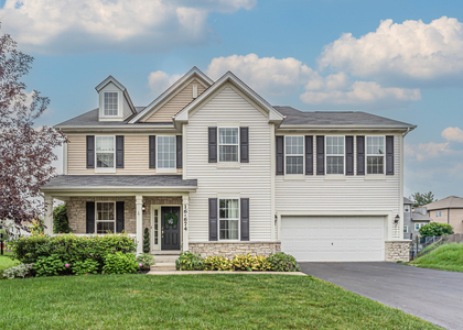 16w674 Hawthorne Court - Photo 1