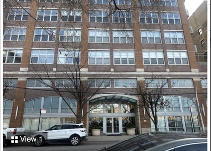 933 W Van Buren Street - Photo 1