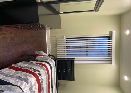 842 Van Scilen - Photo 1