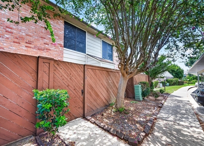 8801 Hammerly Blvd - Photo 1
