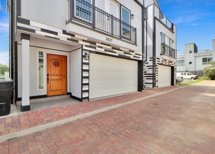 3027 Clinton Drive - Photo 1