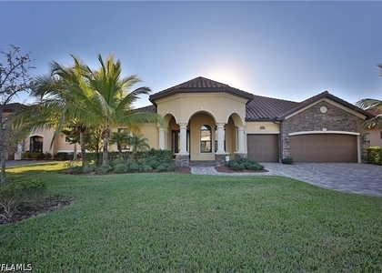 9461 Italia Way - Photo 1