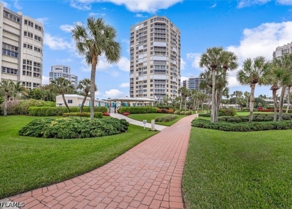 4041 Gulf Shore Boulevard N - Photo 1