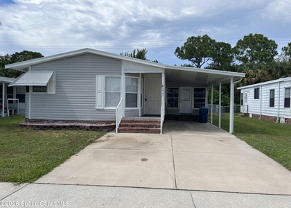 2395 Coconut Palm Drive Ne - Photo 1