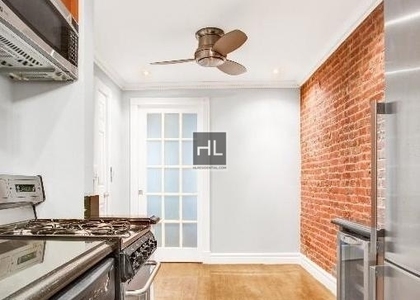 West 53 Street - Photo 1