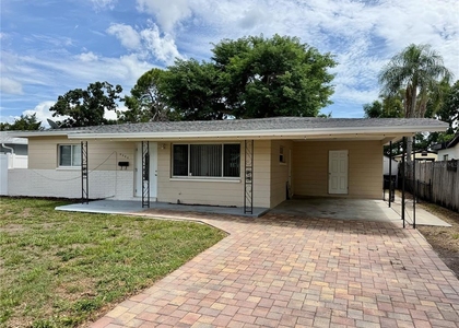 5560 14th Avenue N - Photo 1