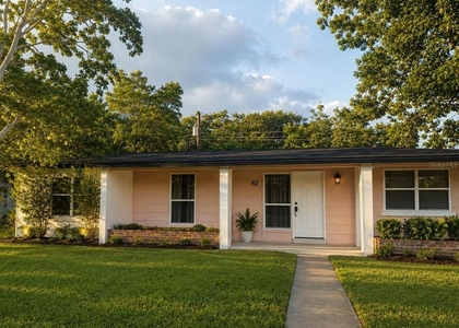 589 East Normandy  Blvd. - Photo 1