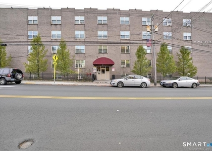 1660 Main Street - Photo 1