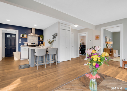 393 Griswold Street - Photo 1