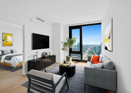 6th Avenue - Photo 1