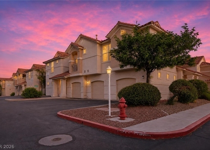 8555 W Russell Road - Photo 1