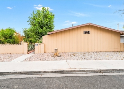 3204 N Michael Way - Photo 1