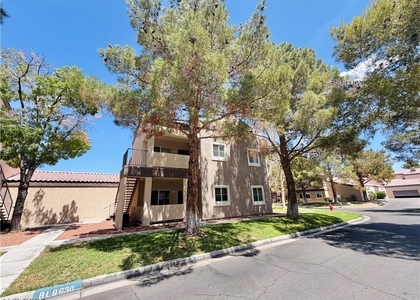 5250 S Rainbow Boulevard - Photo 1