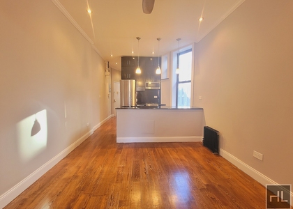 Avenue B - Photo 1