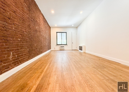 East 80th Street - Photo 1