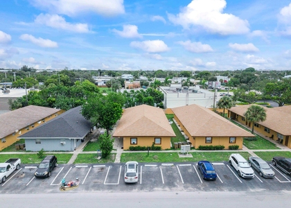 271 Sw 1st Street - Photo 1