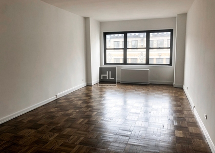 5 Avenue - Photo 1