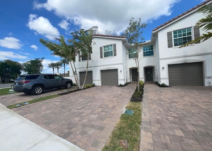 6907 Broadwater Lane - Photo 1
