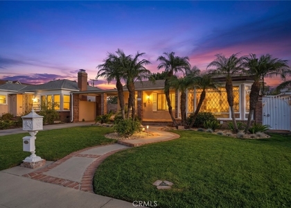 10832 Huston - Photo 1