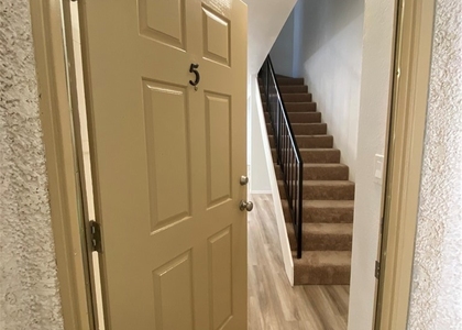 7651 Reseda Blv - Photo 1