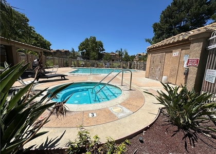 14748 Moon Crest - Photo 1