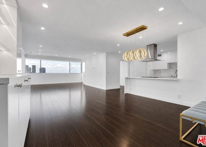 865 Comstock Avenue - Photo 1