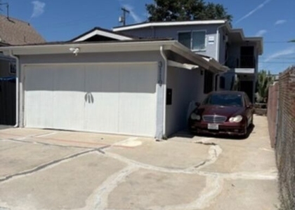 3119 W 71st Street - Photo 1