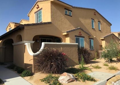 52439 Hawthorn Court - Photo 1