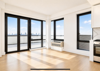 4th Avenue - Photo 1