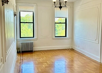 Colonial Road - Photo 1
