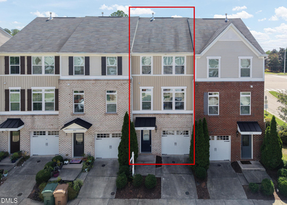 433 Berry Chase Way - Photo 1