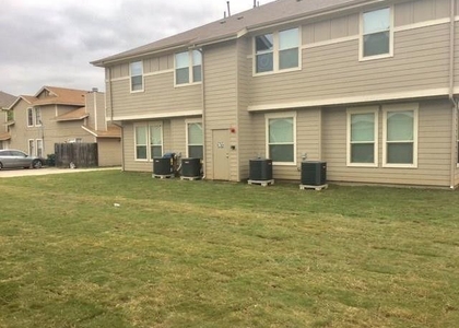 2213 Katy Ln - Photo 1
