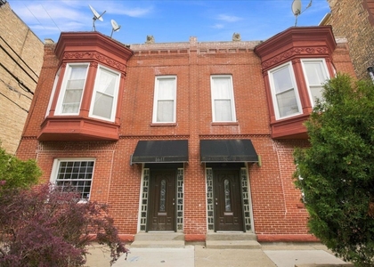 1611 N Wood Street - Photo 1