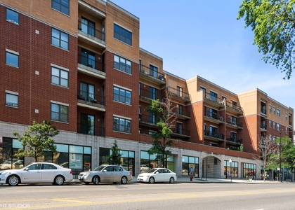 3125 W Fullerton Avenue - Photo 1
