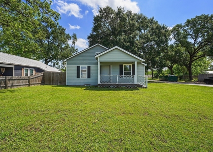 111 Holderrieth Boulevard - Photo 1