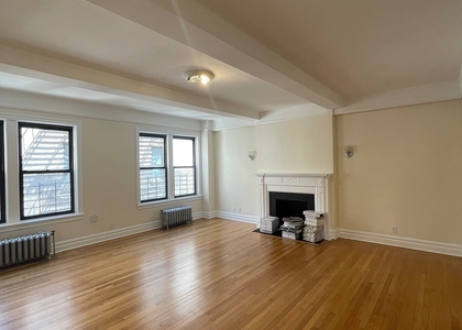 East 80th Street - Photo 1
