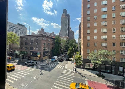 Lexington Avenue - Photo 1